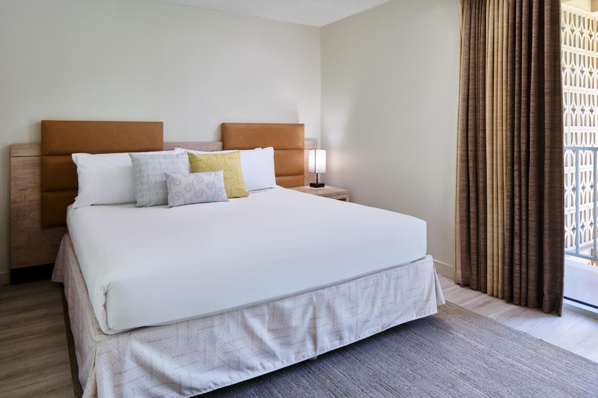 Kaimana Beach Hotel Гонолулу Номер фото